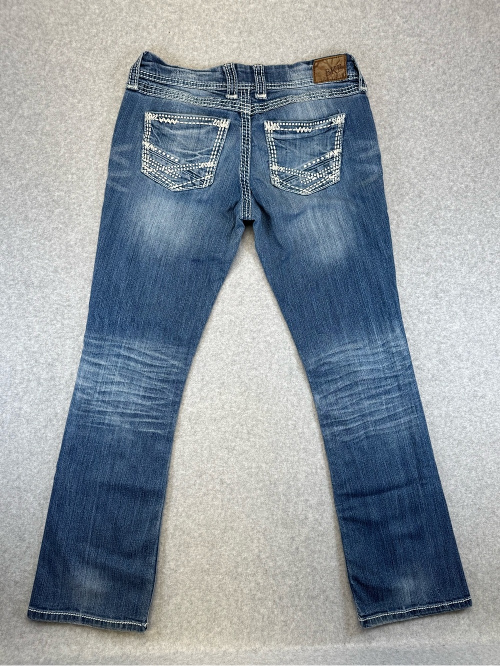 Women’s BKE Stella Bootcut 29x31.5 Blue Denim Jeans with Embroidered pockets